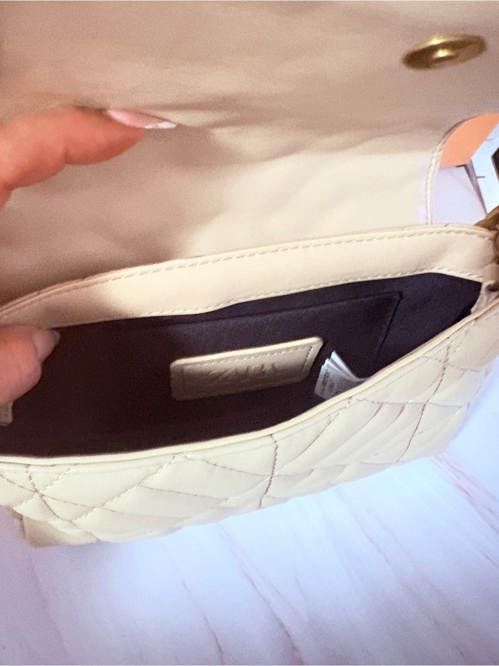 Quilted Shoulder Bag with Gold Chain - Beige - Picture 6 of 6
